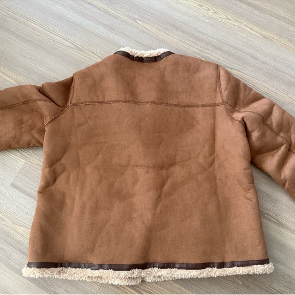 NWT Faux suede/sherpa jacket: size small - Picture 4 of 4